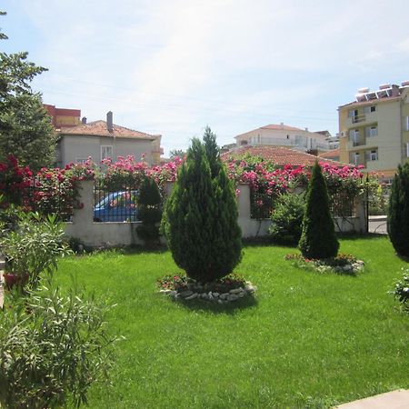 Albatros 2 Family Hotel Китен Экстерьер фото