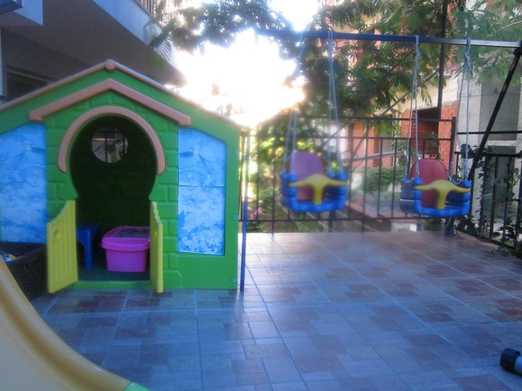 Albatros 2 Family Hotel Китен Экстерьер фото